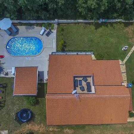 Kacana Holiday home *